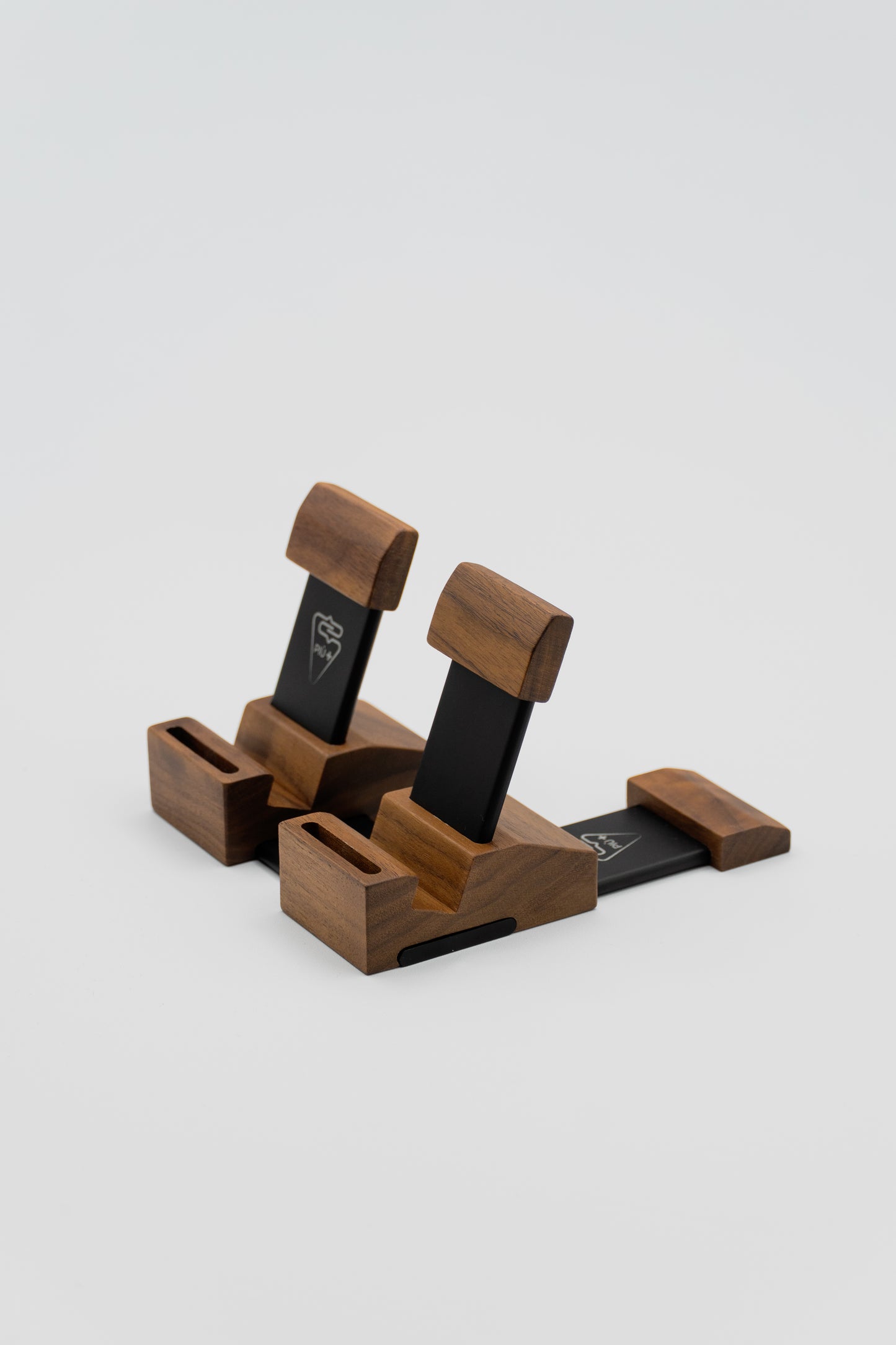 1-P  PORTA SMARTPHONE black
